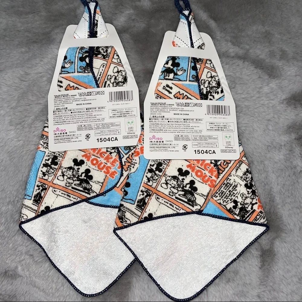 🧡 Disney Daiso Mickey Comic Towels w/Hanging Loop